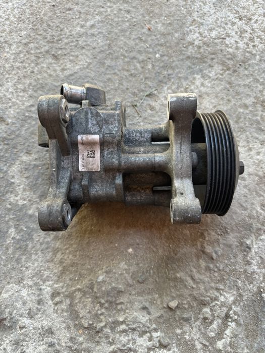 Хидравлична помпа бмв х5,е70(hidravlichna pompa bmw e70,3.0d)