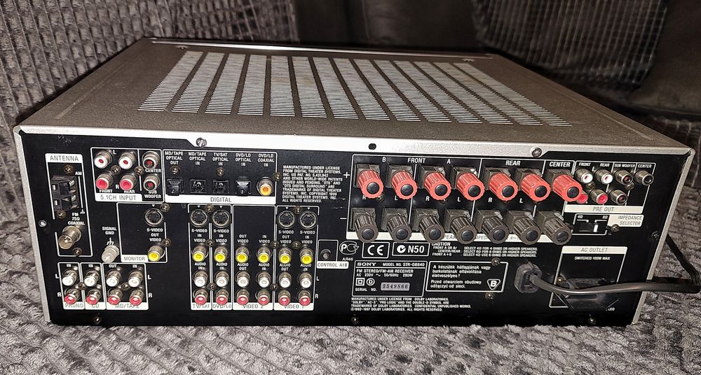 Sony STR-DB840 QS
Висок клас 5.1 receiver !
В отлично състояние !

160