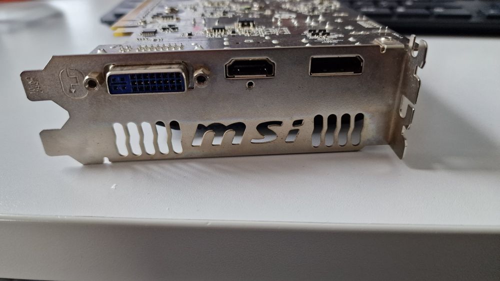 AMD ATI Radeon R7750-2GD3