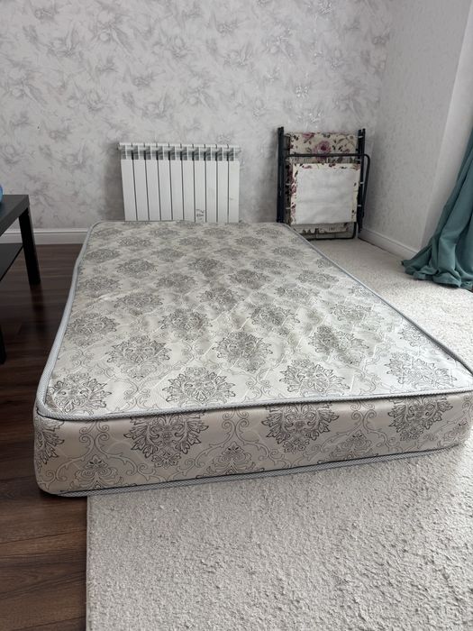 Продам матрас размер 120 см