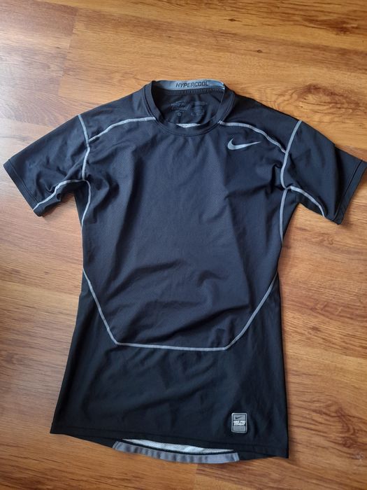 Nike pro combat дамски клин и тениска M- L размер.