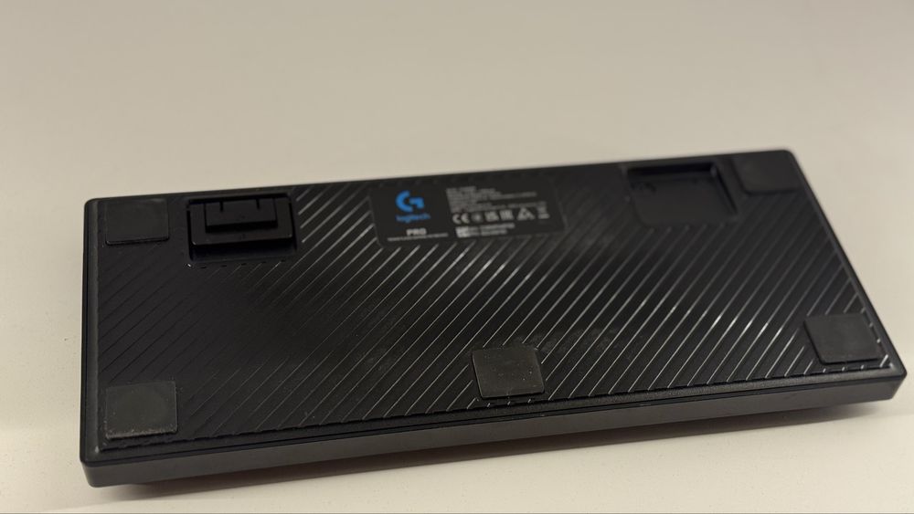 Клавиатура Logitech G Pro