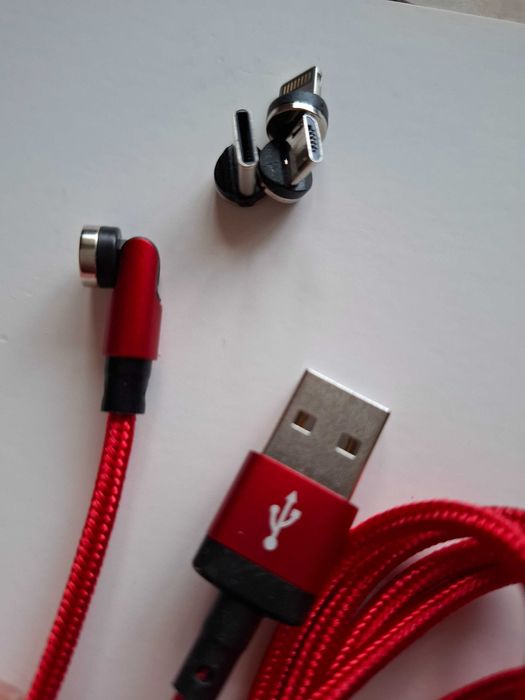 USB кабел за зареждане на телефон,магнитен светещ USB конектор,1 и 3м.