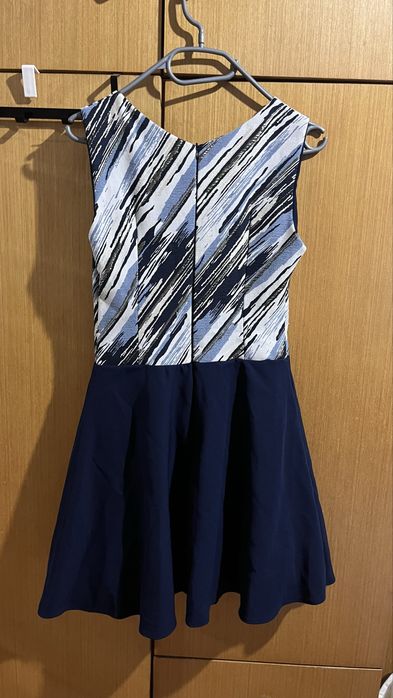 Чисто нова тъмносиня рокля, размер S/M