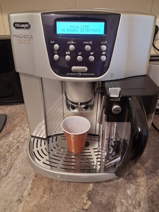 Espressor Automat De'Longhi Magnifica Pronto Cappuccino – Stare Excelentă