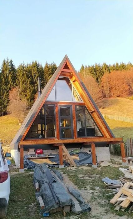 Vând cabane tip A frame