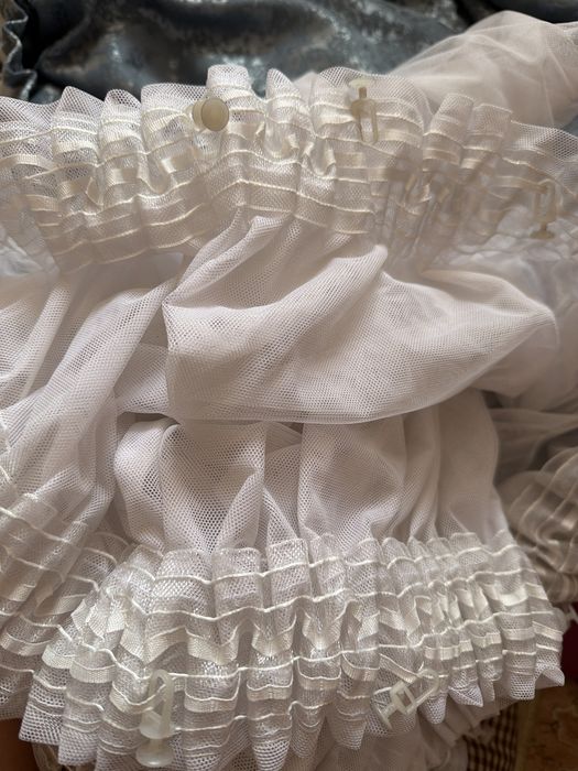 Продаются Шторы с тюлями капроновые