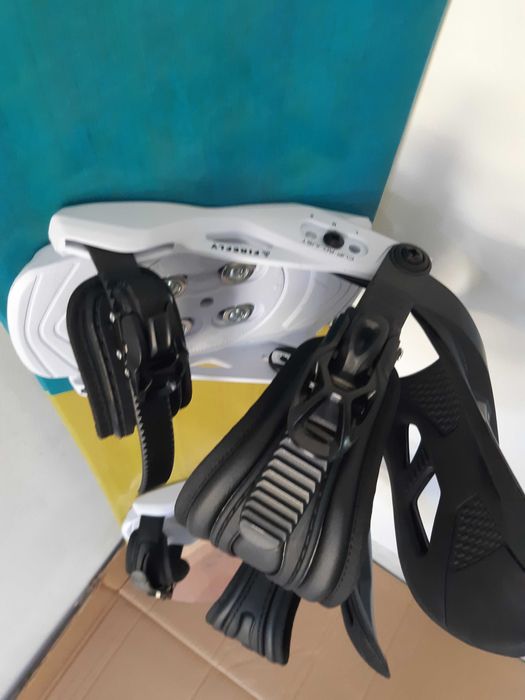 Placa snowboard copii 110 cm noua cu legaturi noi - buy back