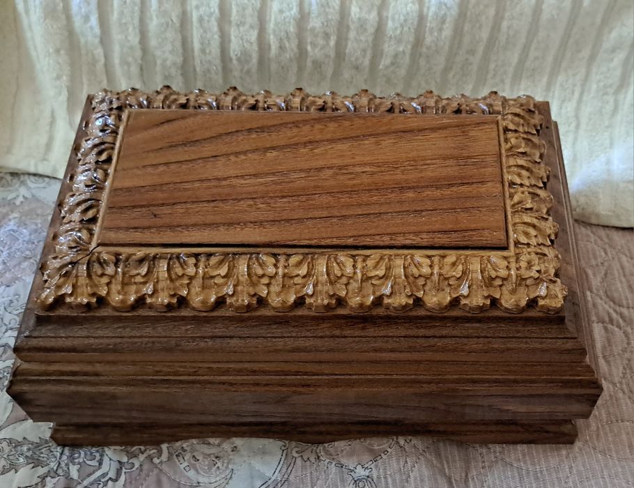 Деревянные шкатулки