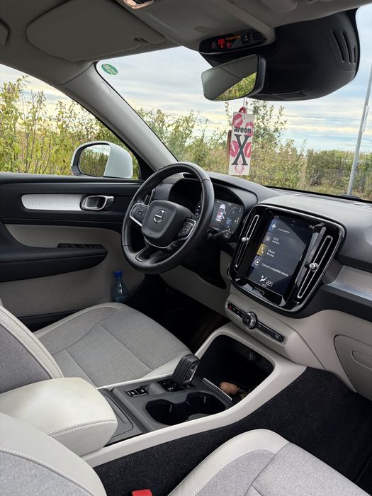VOLVO XC40 2019 — imagine 5