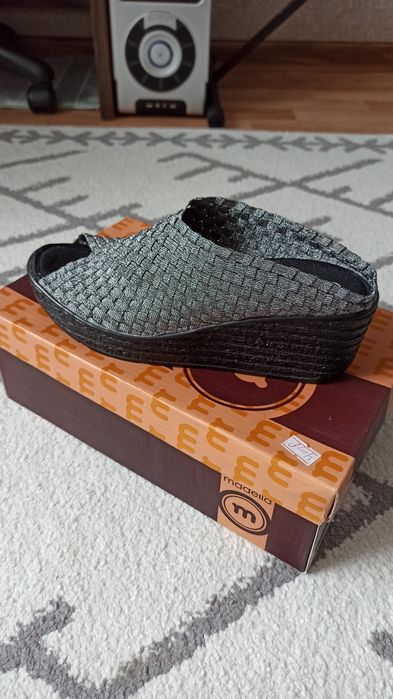 Продам сабо женское