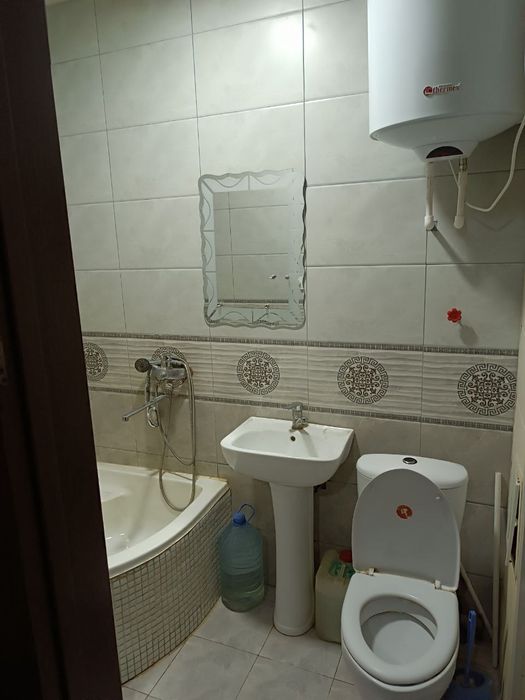 Buxoro shahrida srochno uy sotiladi