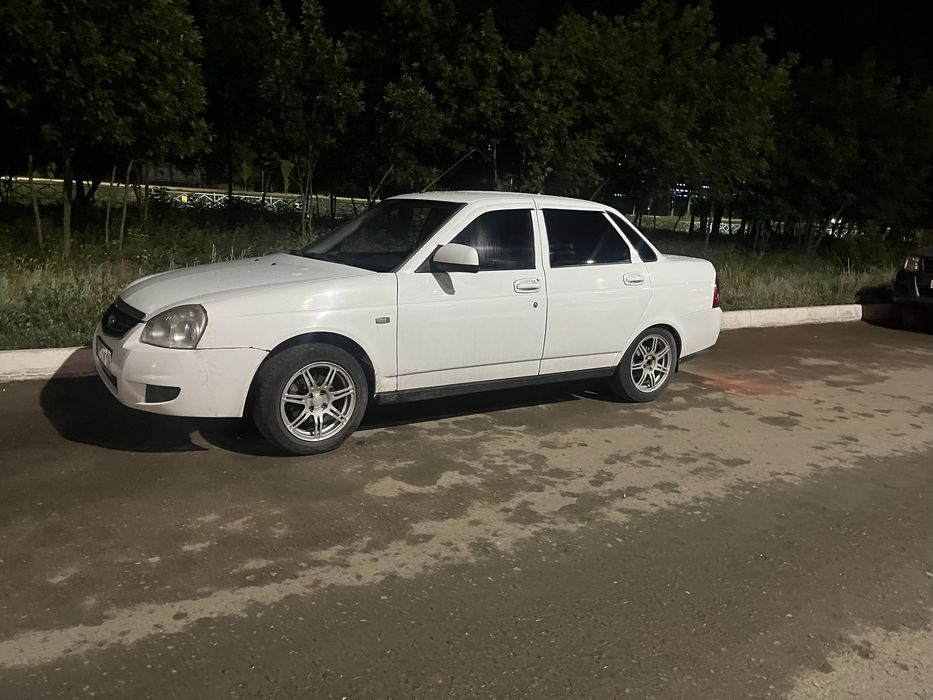 Продам приора.
