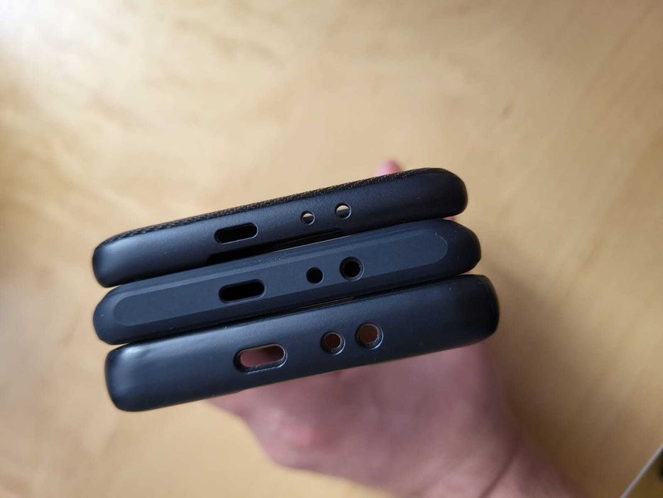 3 Huse Mobilfox Spigen si Xioami pentru Mi 11