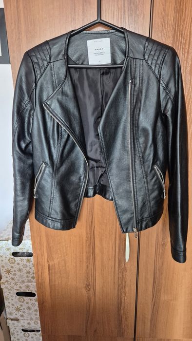 Кожено Яке (House)