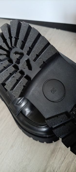 Продам женские лоферы