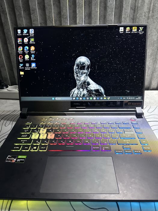 Asus Rog Strix G15 [G513IH]