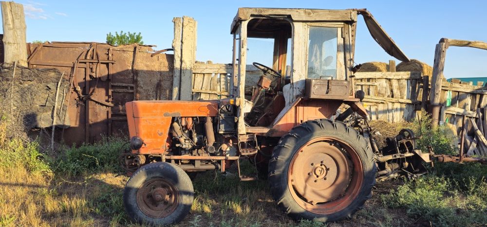 Продам тракторы МТЗ 82 и Т25
