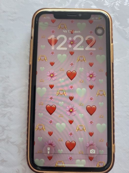 Продам iphone 11