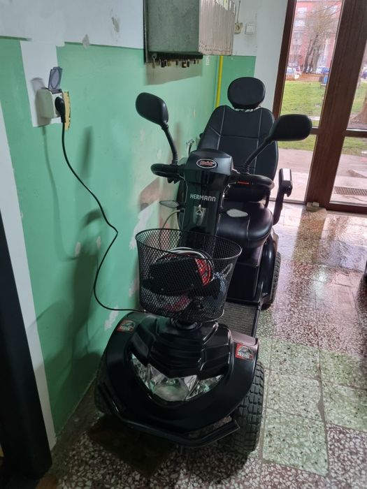 Carut electric moped