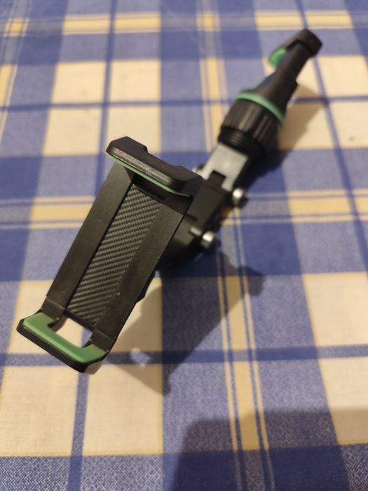 Автомобилна стойка за смартфон