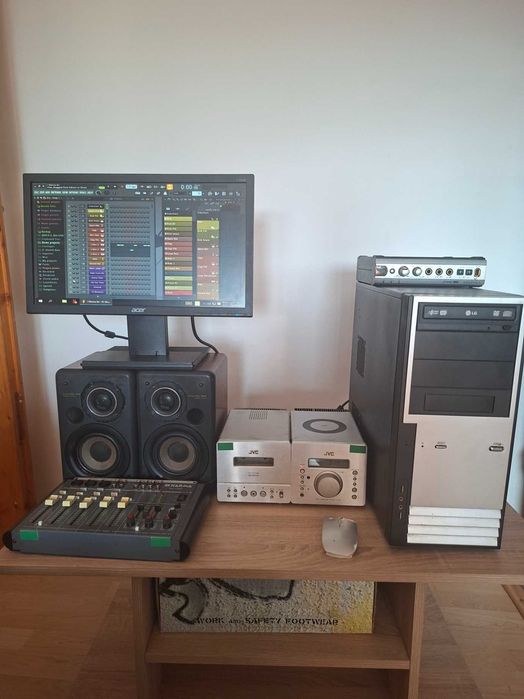 Studio complet pentru productie muzicală (home studio)