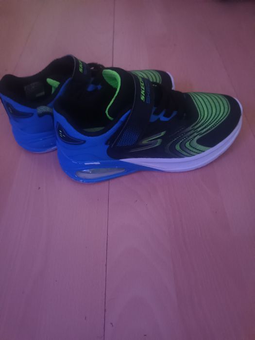 Детски маратонки Skechers номер 33.5