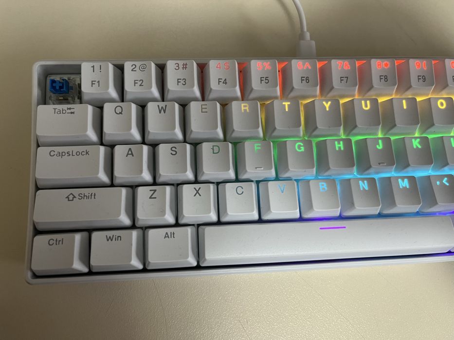 Механична RGB клавиатура
