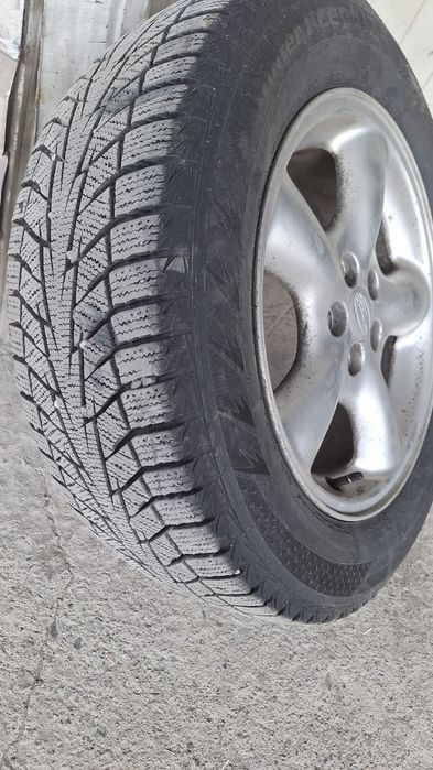 Зимняя резина с дисками Subaru б/у