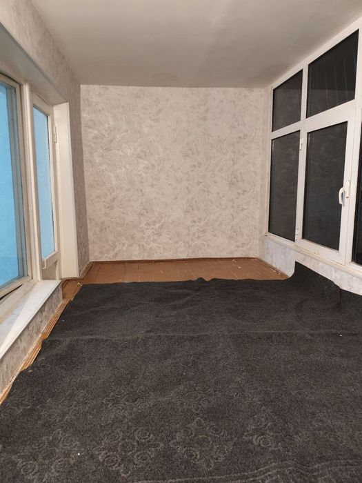 Shibayevadan uy sotiladi 2 xonali 2 qavatda joylashgan