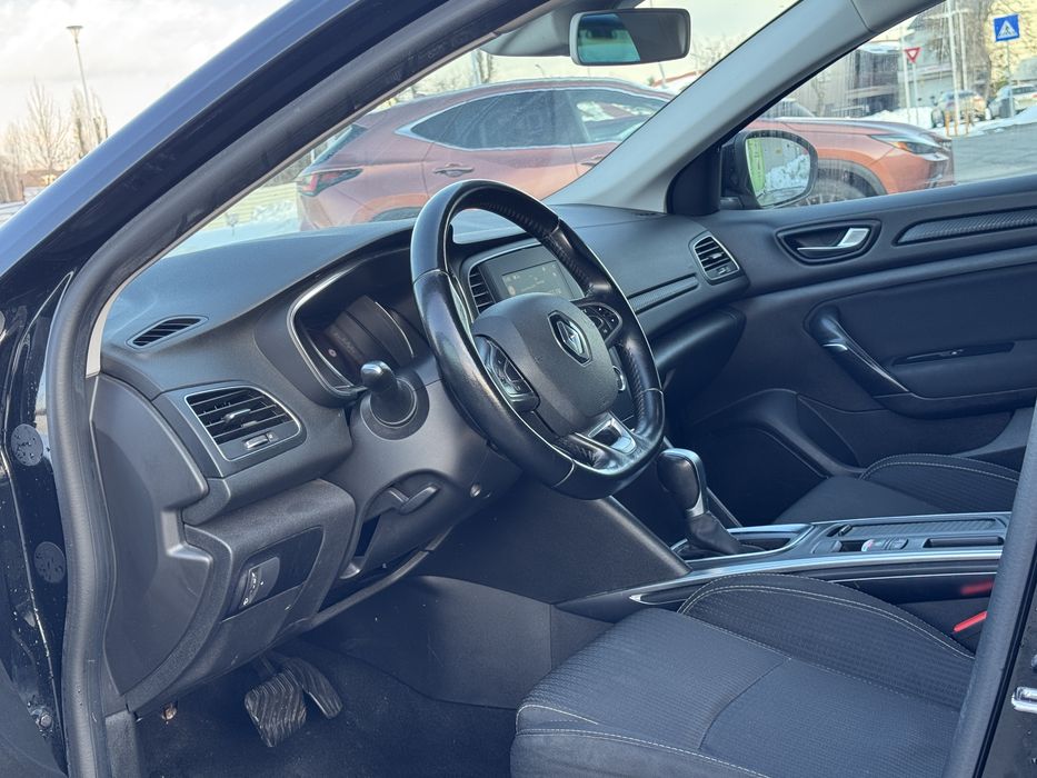 Renault megane 2018-Cutie automata- DEFECTA !!