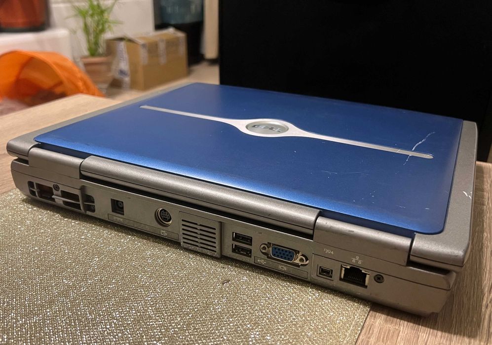 Laptop Dell Inspiron 5150 – Intel Pentium 4 - retro