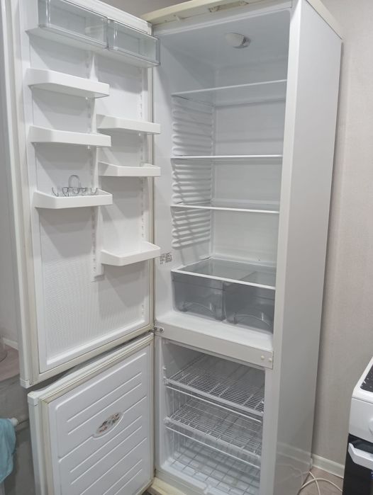 Продам холодильник