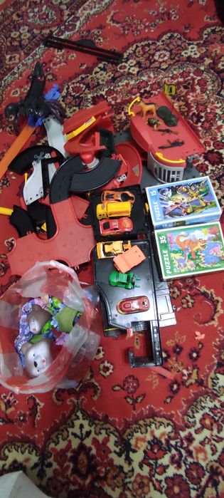 Отдам пакет с содержимым