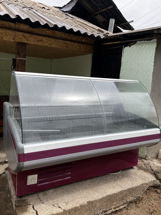 Ветринный холодильник