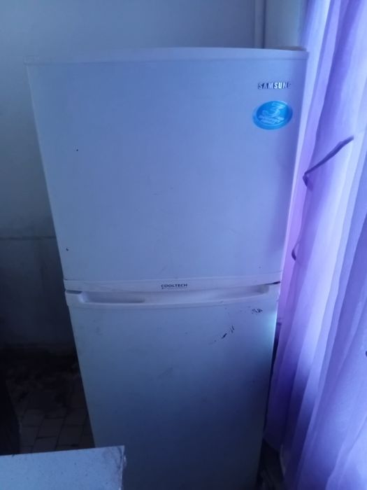 Холдилник істемит на запчасть 15000