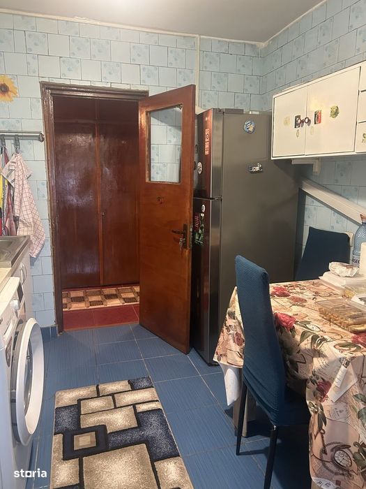 Apartament trei camere, decomandat, et. 1/4, Casa Științei-Supeco