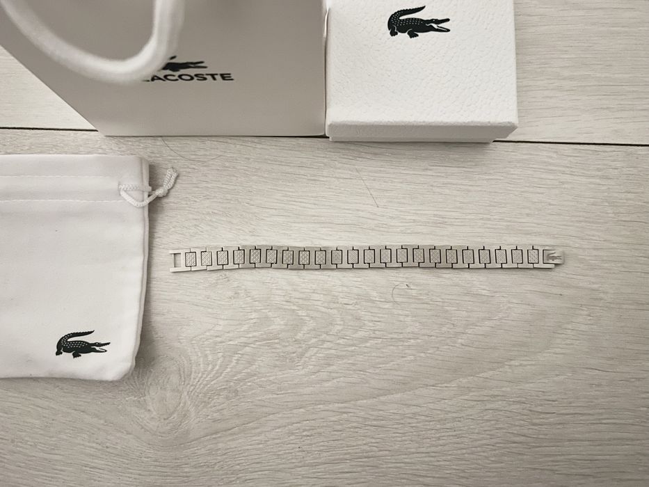 Bratara Lacoste noua