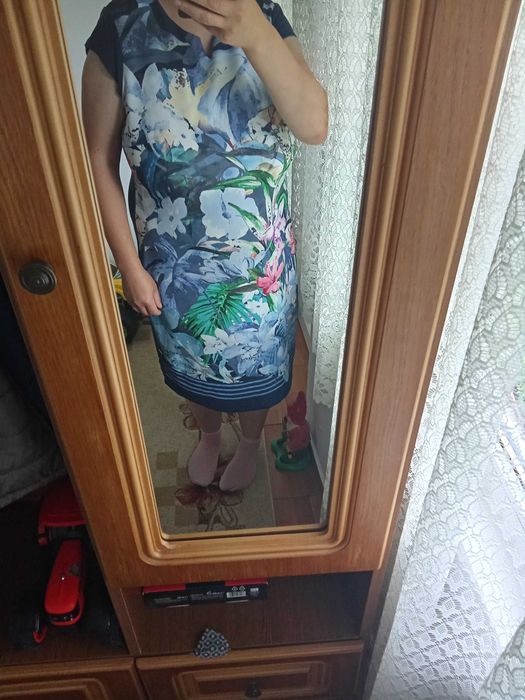 Rochie cu imprimeu floral mărimea xl