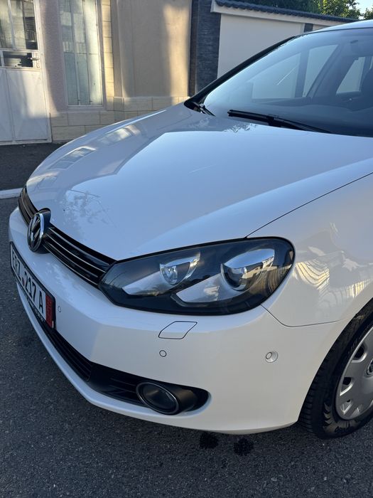 VOLKSWAGEN Golf 2010 — imagine 5