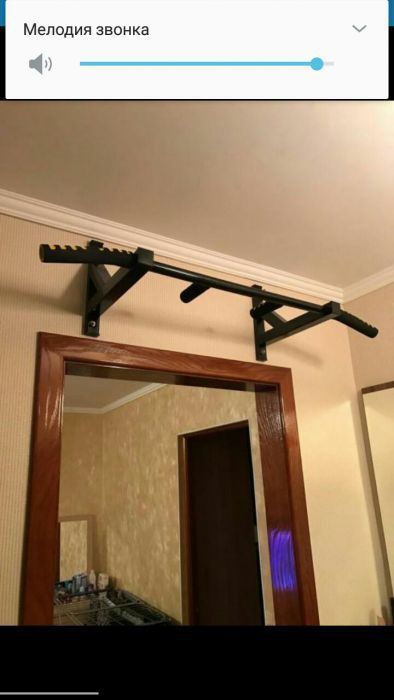 Турник настенный