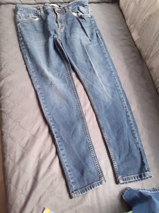 Мъжки дънки ,5 чифта ,един размер