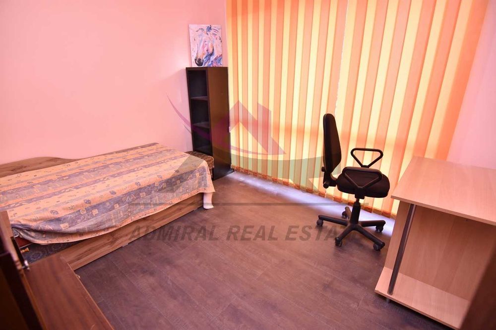 Дава се под наем Тристаен апартамент в Варна, Левски - 75 кв.м за 550 € - Снимка #3