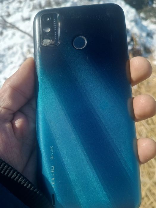 Techno Spark 6 sotiladi holati yaxshi