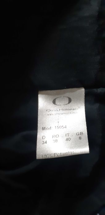 Geaca scurta de dame-de vanzare