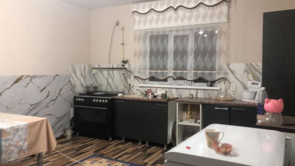 Продам два дома в одном дворе