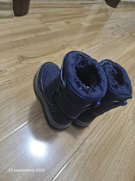 Ghete Next pentru băieți nr 28 în stare foarte bună