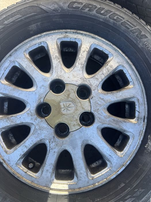 Шины на титантах продам r 15