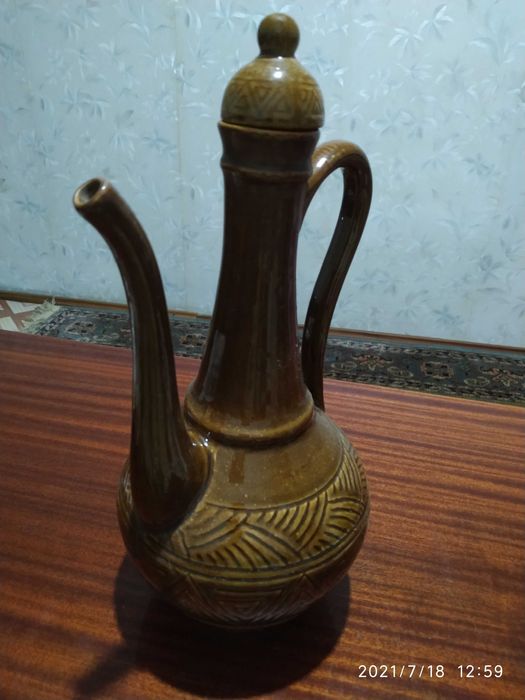 Продается керамический кувшин