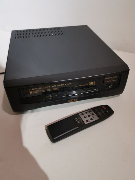Video Akai VS-R120em